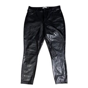 Abercrombie & Fitch Curve Love Vegan Leather Skinny Pants – 33 / 16